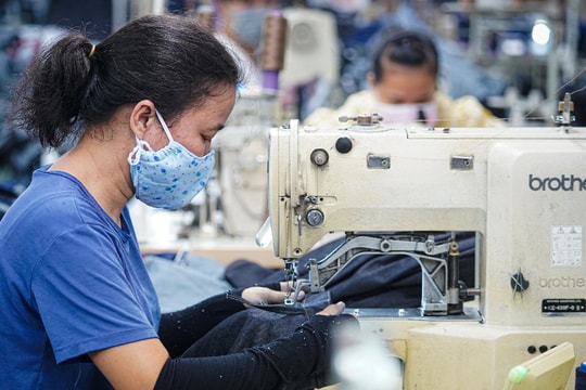 Lương tối thiểu tại một số khu vực của TPHCM có thể được chỉnh thăng cấp