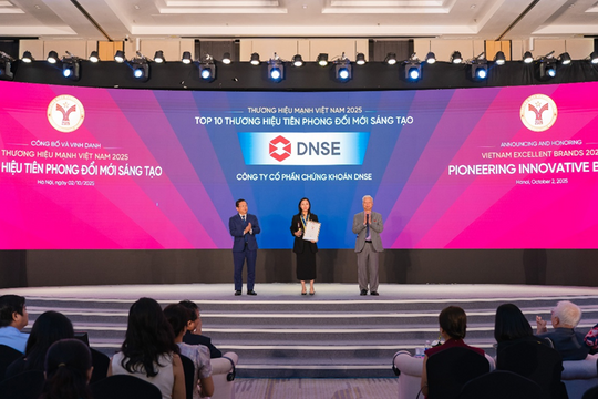 DNSE nhận giải thưởng thương hiệu mạnh lần thứ tư