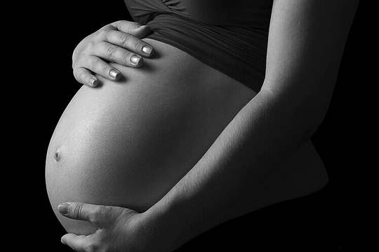 Có nên chọn 'giờ đẹp' mổ đẻ?