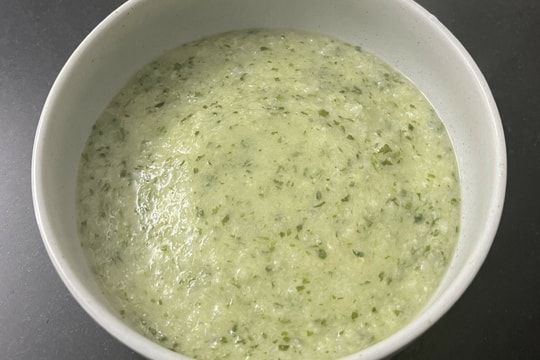 Nên cho trẻ dùng dầu ăn hay mỡ lợn?