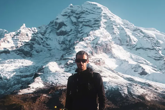 Chinh phục 72 đỉnh núi trên 4.000m trong 1 tháng