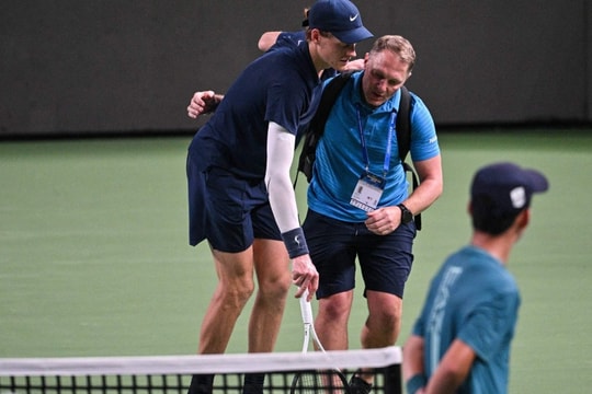 Sinner bỏ cuộc ở Thượng Hải Masters