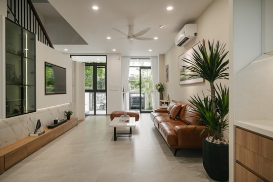 Cải tạo nhà liền kề 92,5 m2 thành tổ ấm tiện nghi cho ba thế hệ