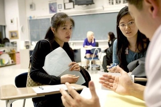 'Áp lực mỗi năm đóng quỹ phụ huynh 13 triệu đồng'