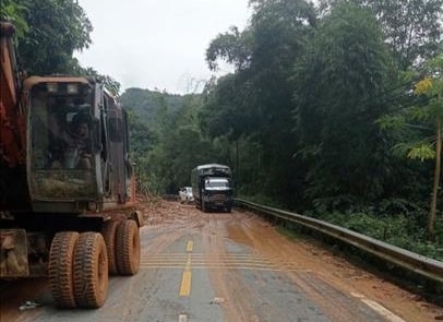 Tuyến huyết mạch Quốc lộ 217 - Cửa khẩu Quốc tế Na Mèo thông xe trở lại