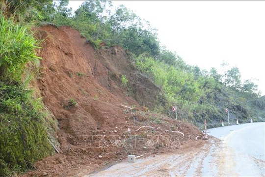 Lào Cai rà soát kỹ các khu vực có nguy cơ sạt lở, di dời người dân đến nơi an toàn