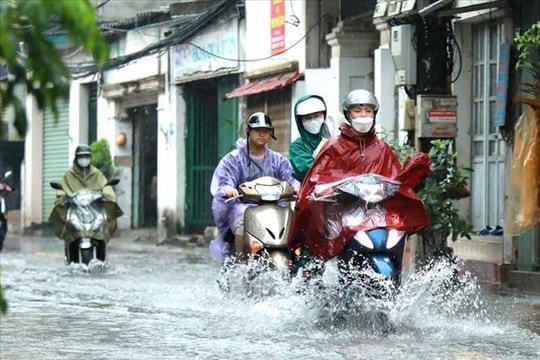 Trưởng ban Chỉ đạo Phòng thủ dân sự Quốc gia chỉ đạo ứng phó với mưa, lũ lớn