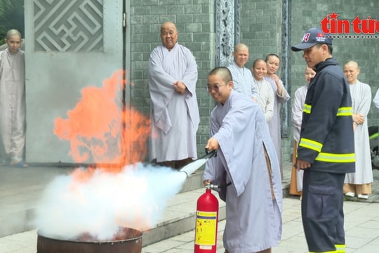TP Hồ Chí Minh: Nâng cao kỹ năng phòng cháy, chữa cháy cho các cơ sở tôn giáo