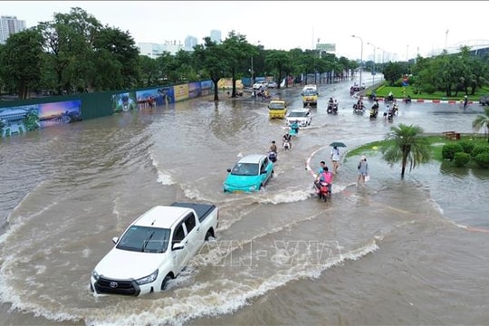 Cảnh báo từ chuyên gia với chủ xe bị ngập nước