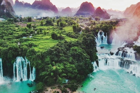 Dừng đón khách ở thác Bản Giốc liên tiếp 2 lần trong một tuần vì mưa bão