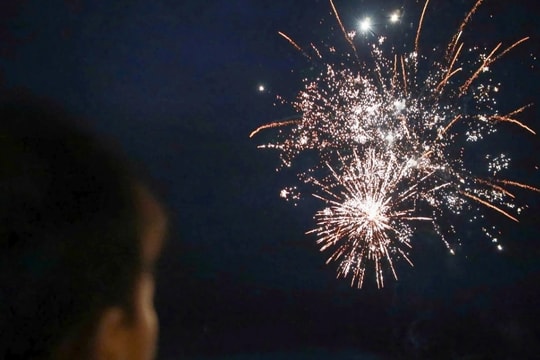 Cần Giờ rực sáng đêm pháo hoa Lễ hội Nghinh Ông 2025