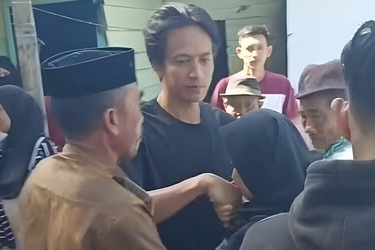 Trao vợ ngoại tình cho người thứ ba