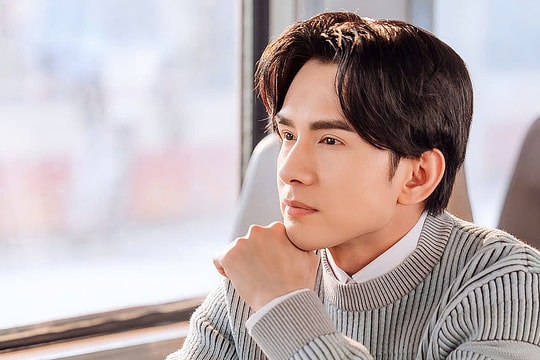 Đan Trường hát nhạc tình của Đông Thiên Đức