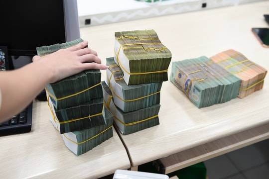 Chưa nộp thuế ngay khi nhận cổ tức bằng chứng khoán