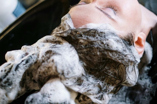 Phát hiện 3 loại dầu gội đầu, dung dịch vệ sinh giả