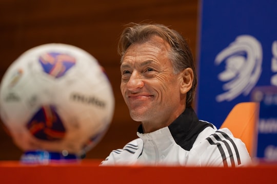 HLV Arab Saudi: 'Indonesia hay, nhưng chúng tôi sẽ thắng'