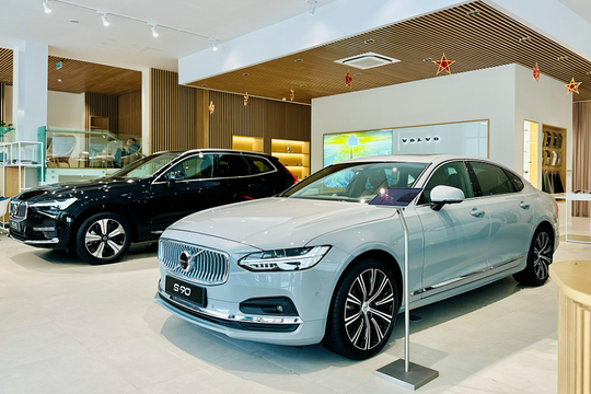 Volvo Car Saigon ra mắt showroom mới