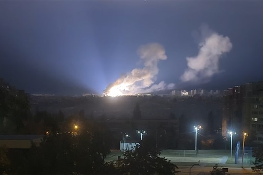 Ukraine - Nga tiếp tục tập kích hạ tầng năng lượng của nhau