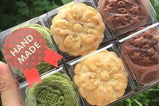 Bánh trung thu handmade 'một vốn, bốn lời'