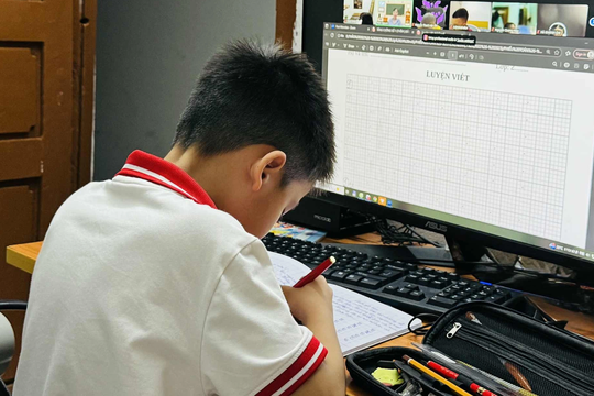 Nhiều trường ở Hà Nội học online ngày thứ ba liên tiếp