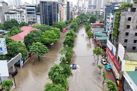 Hà Nội tiếp tục mưa đến sáng mai