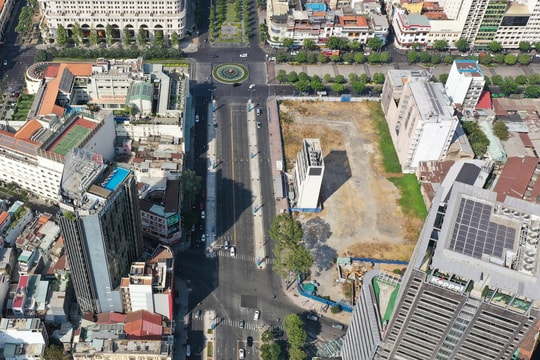 TP HCM yêu cầu xử lý 'khu đất vàng' Thương xá Tax