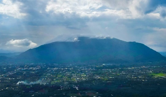 Khu đất 100 ha ở núi Chứa Chan có giá khởi điểm 2.678 tỉ đồng