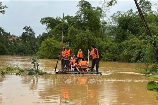 Hỗ trợ khẩn cấp 140 tỷ đồng cho 4 tỉnh khắc phục hậu quả mưa lũ
