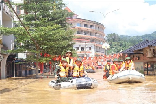 Phó Thủ tướng Trần Hồng Hà kiểm tra công tác khắc phục bão lũ tại Cao Bằng