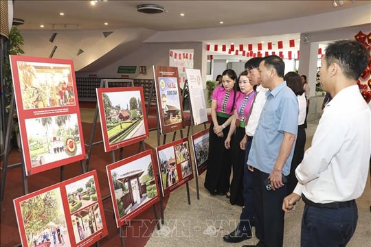 Trưng bày 60 bức ảnh về 'Nơi Bác dừng chân - Trường Dục Thanh Phan Thiết'