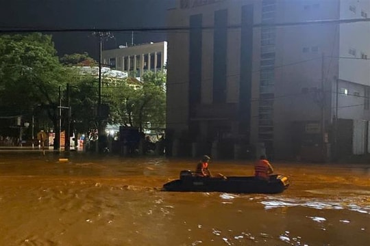 Thời tiết ngày 8/10: Bắc Bộ tiếp tục mưa lớn, lũ trên nhiều sông vượt mức báo động 3