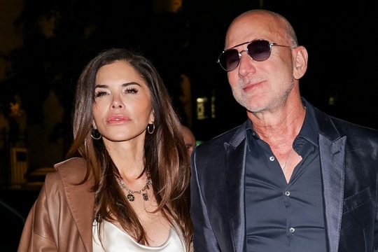 Váy áo dự tuần thời trang của vợ tỷ phú Jeff Bezos