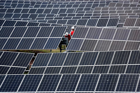 Lượng điện tái tạo toàn cầu đạt kỷ lục