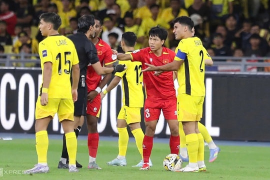 Vì sao FIFA biết Malaysia làm giả giấy tờ cầu thủ?