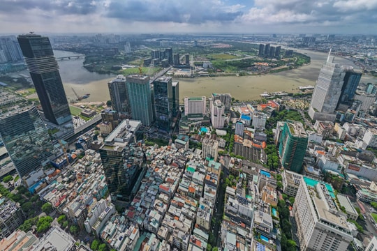 GRDP bình quân đầu người TP HCM gấp 1,7 lần cả nước