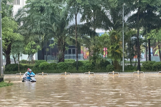 Hà Nội còn 12 điểm ngập