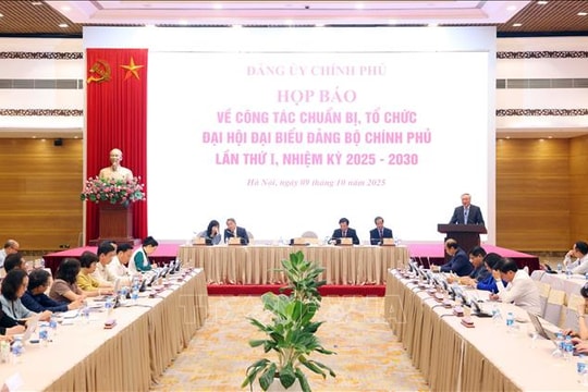 Họp báo Đại hội Đảng bộ Chính phủ: Hạ tầng giao thông đi trước mở đường