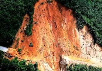 Tuyến đường 433 tiếp tục bị sạt lở, khiến nhiều xã vùng cao Phú Thọ bị cô lập