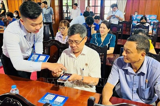 Nâng cao tri thức Việt trong kỷ nguyên mới - Bài 1: Lan tỏa từ Tổ công nghệ số cộng đồng