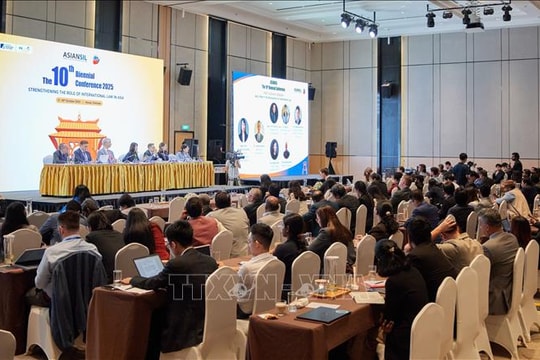 Khẳng định vai trò tích cực của châu Á trong phát triển luật pháp quốc tế