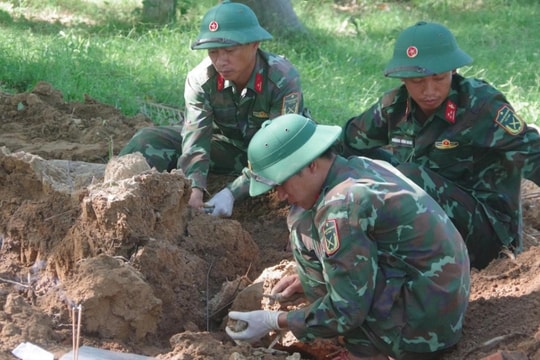 Phát hiện 27 hài cốt liệt sỹ khi tu bổ, tôn tạo Di tích Thành cổ Quảng Trị