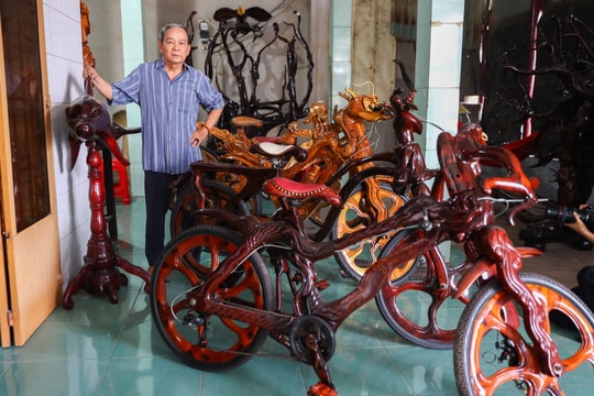 Người đàn ông chế tác gốc cây thành tác phẩm độc lạ