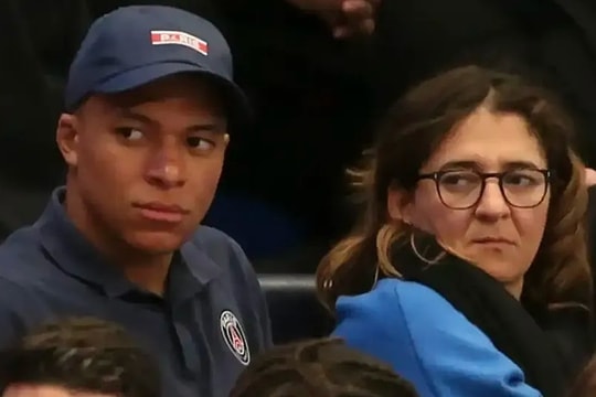 Mẹ Mbappe: 'Mọi khuyết điểm của con trai tôi đều bị phóng đại'
