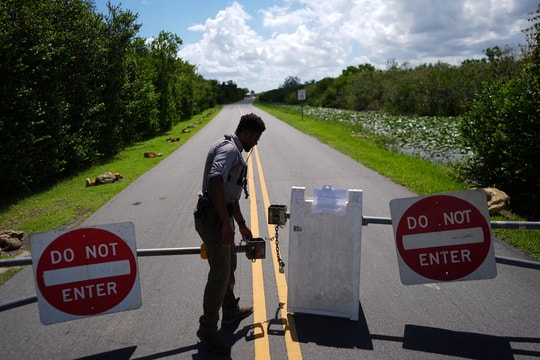 Bất an của nhân viên liên bang Mỹ giữa khủng hoảng đóng cửa và sa thải