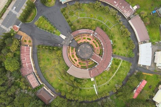 Bên trong lò phản ứng hạt nhân Đà Lạt