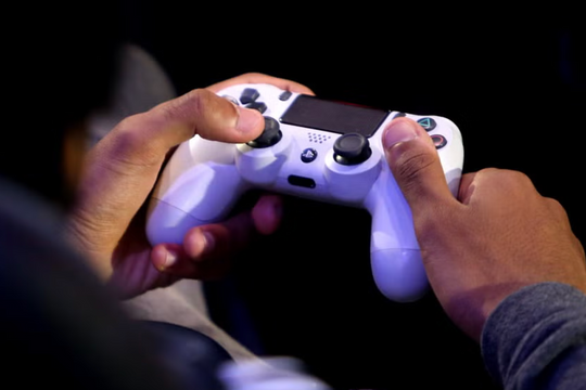 Nhà tù Pháp phải bồi thường cho phạm nhân vì làm mất máy chơi game