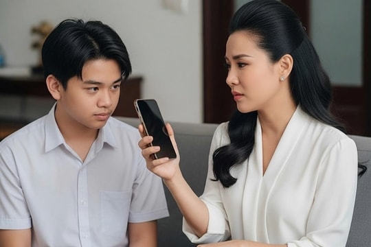 Sai lầm khi tôi cấm con dùng điện thoại