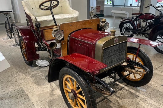 Skoda L&K Voiturette A – chiếc ôtô đầu tiên của Tiệp Khắc