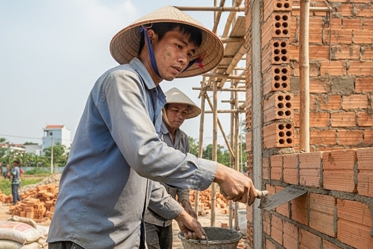 'Người trẻ tỉnh táo' khi không làm phụ hồ ngày công 400 nghìn