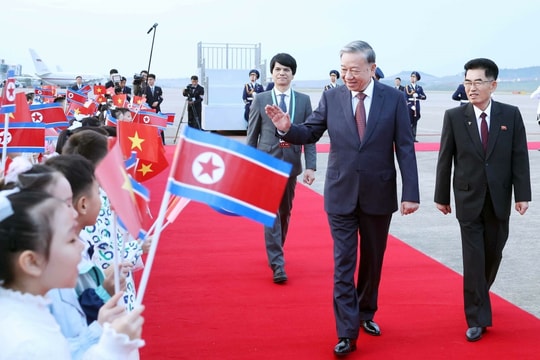 Triều Tiên bắn 21 loạt đại bác đón Tổng Bí thư Tô Lâm